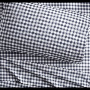 Pottery Barn Twin Sheet Set